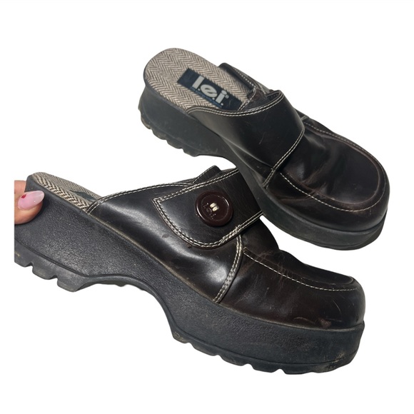 Lei Brown Y2K Vintage Platform Clogs Size 7.5